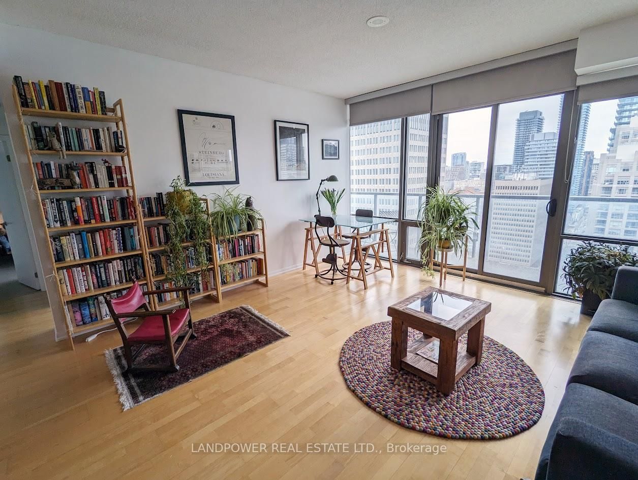 37 Grosvenor Street, Unit 2704 - Photo 2