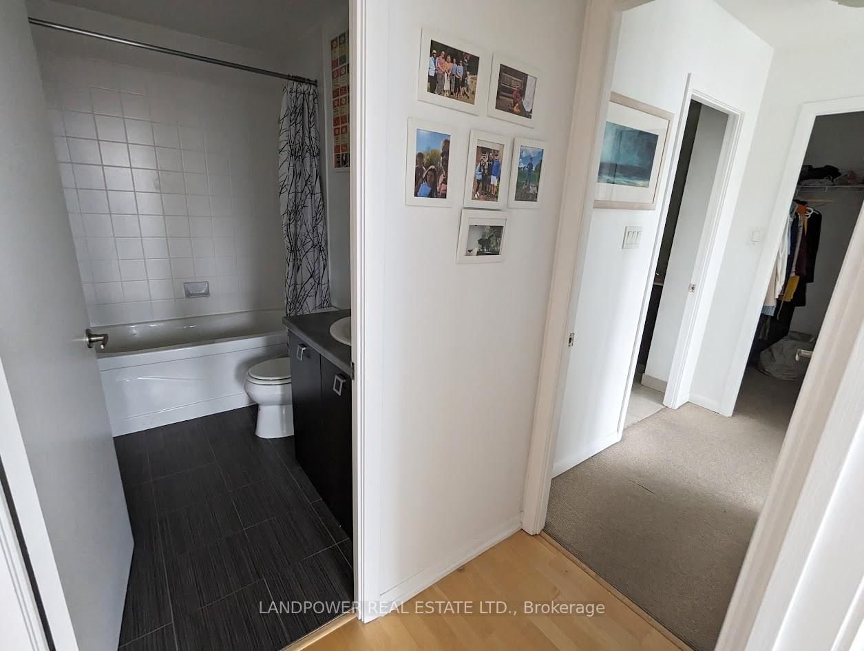 37 Grosvenor Street, Unit 2704 - Photo 23