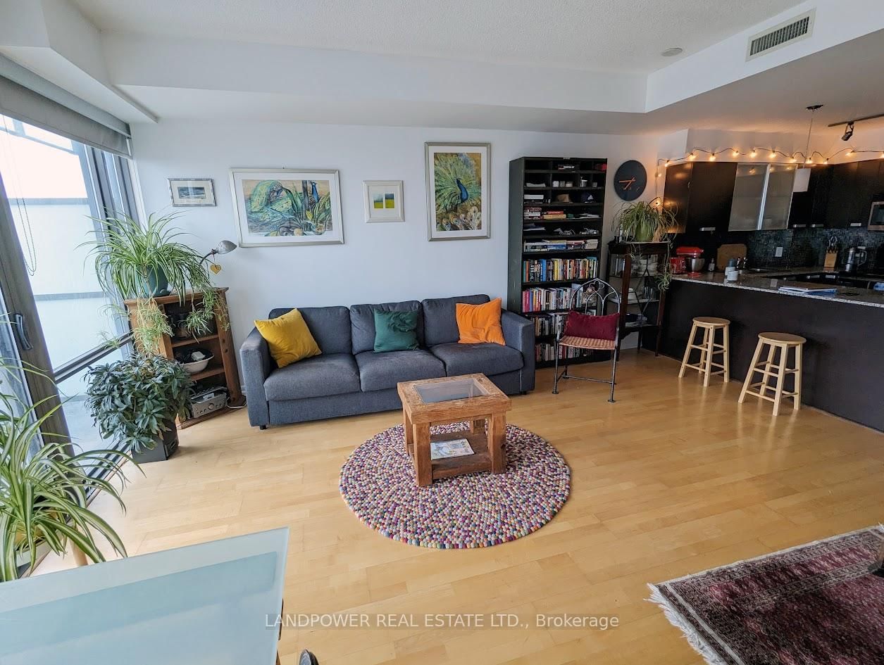 37 Grosvenor Street, Unit 2704 - Photo 4