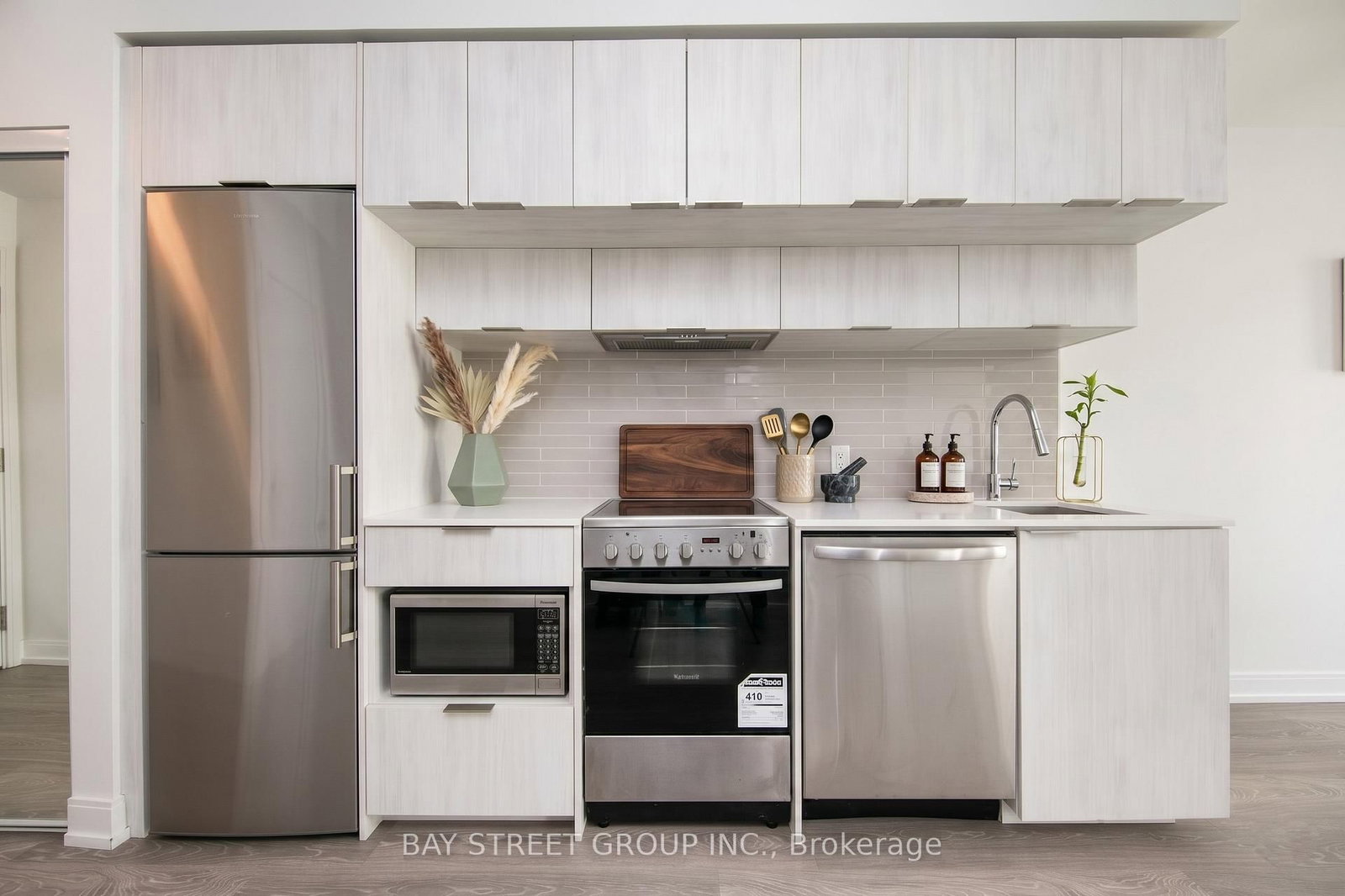 181 Dundas Street E, Unit 3012 - Photo 2