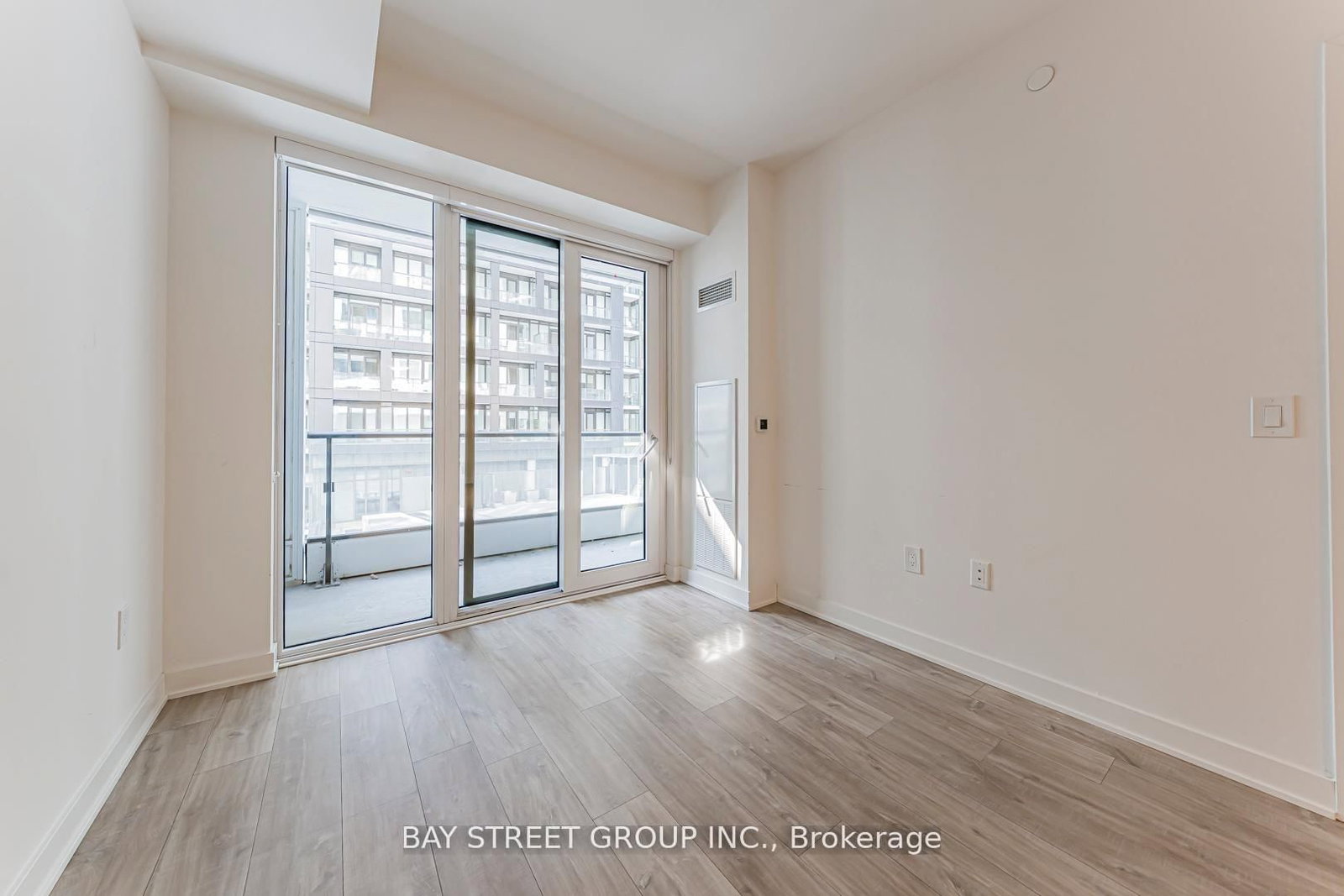 70 Princess Street, Unit 1227E - Photo 13