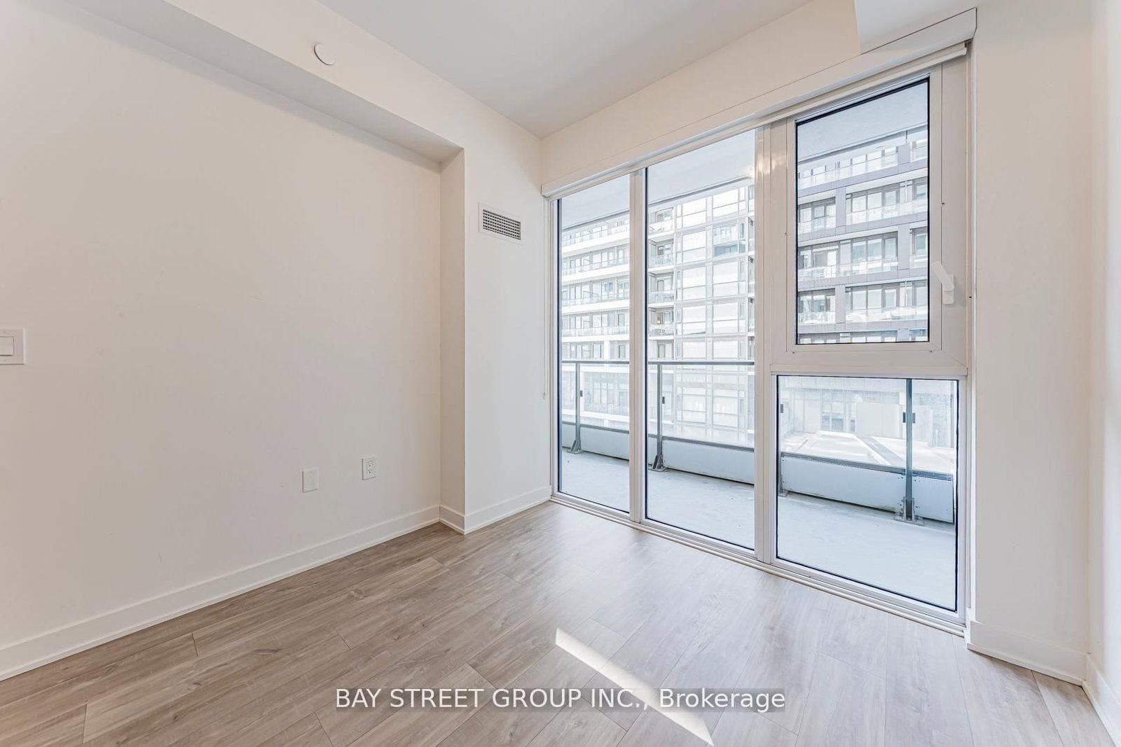 70 Princess Street, Unit 1227E - Photo 18