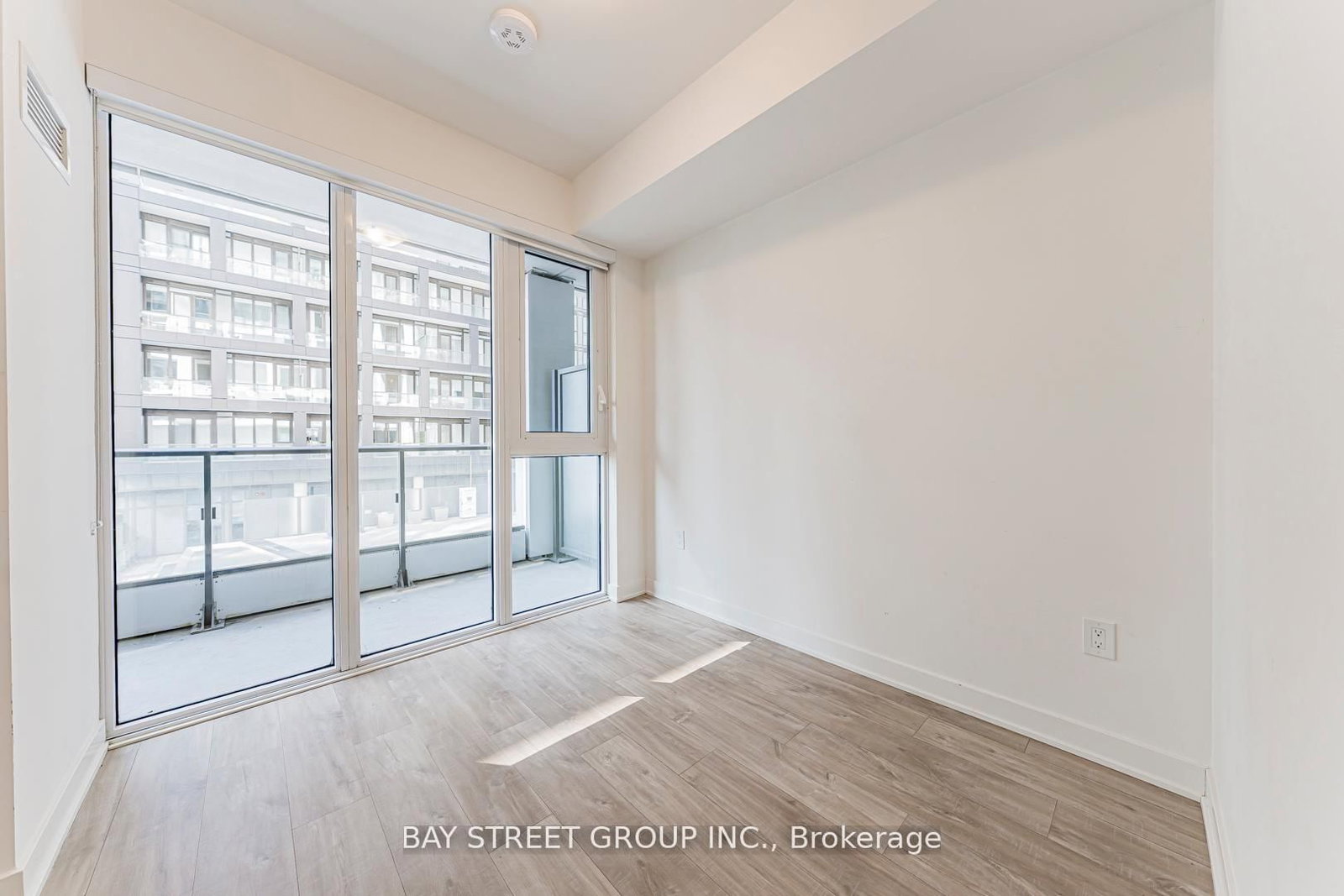 70 Princess Street, Unit 1227E - Photo 21