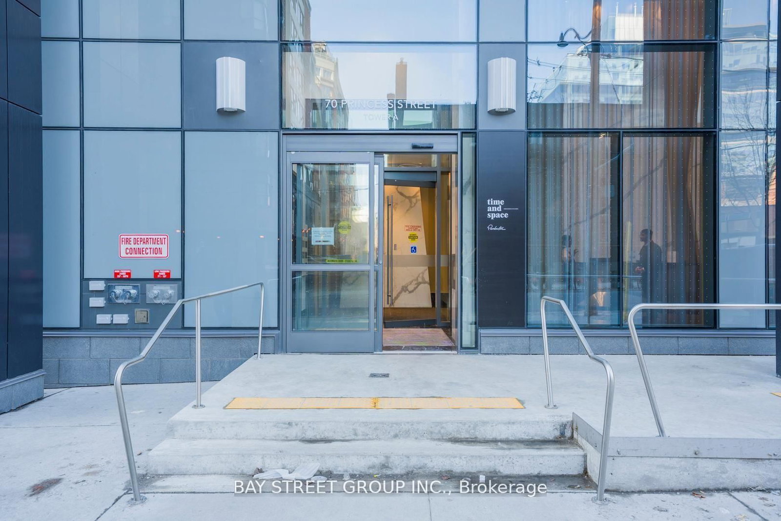 70 Princess Street, Unit 1227E - Photo 3