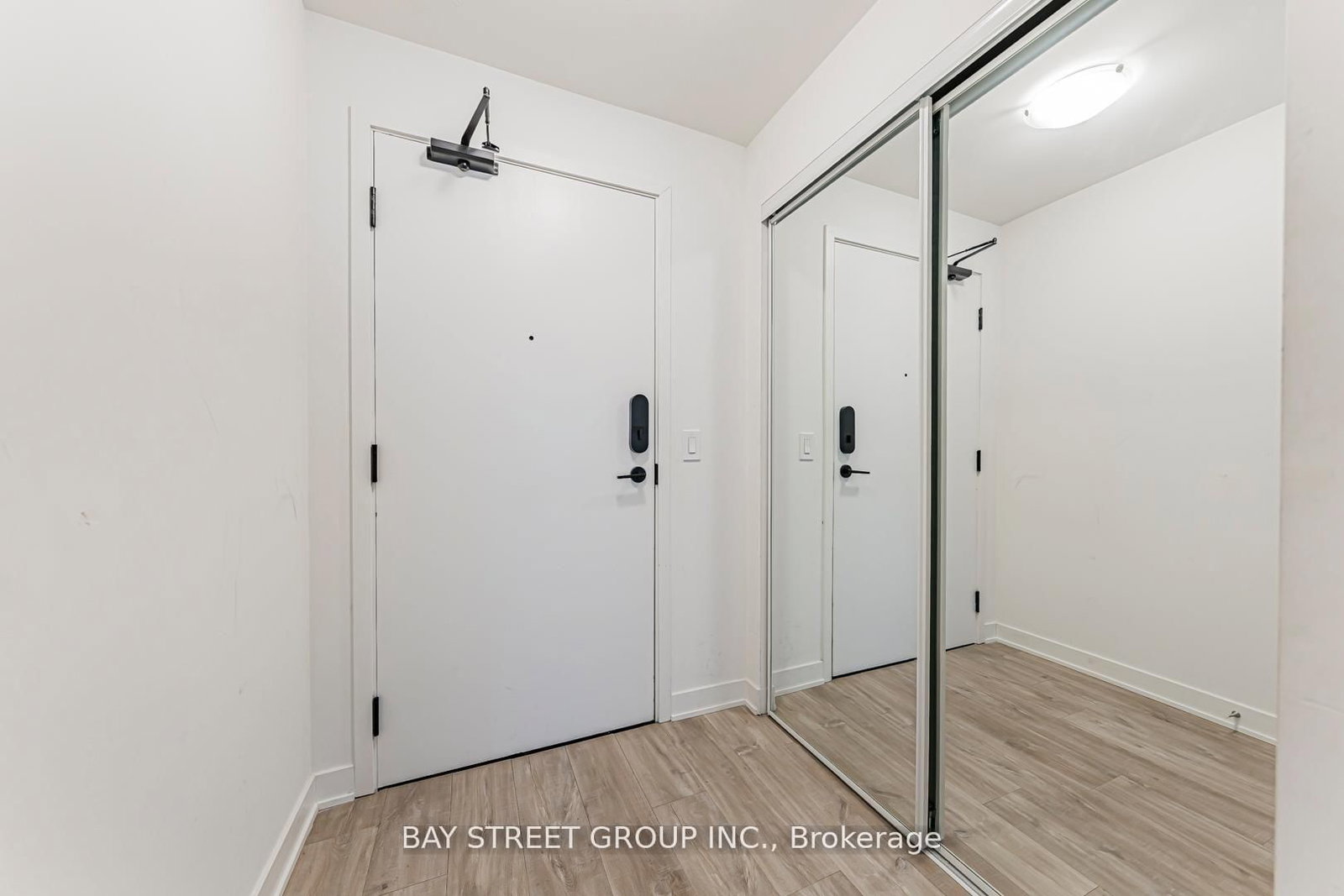 70 Princess Street, Unit 1227E - Photo 6