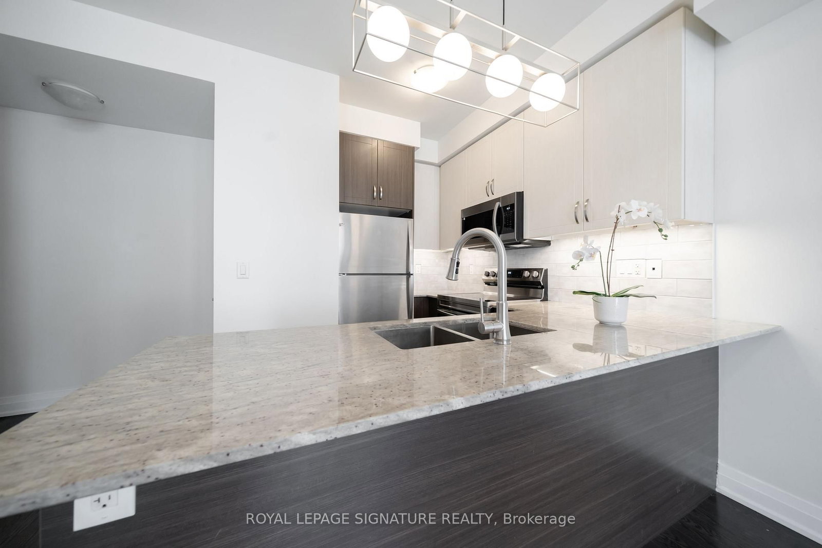 11 Eldora Avenue, Unit 13 - Photo 12