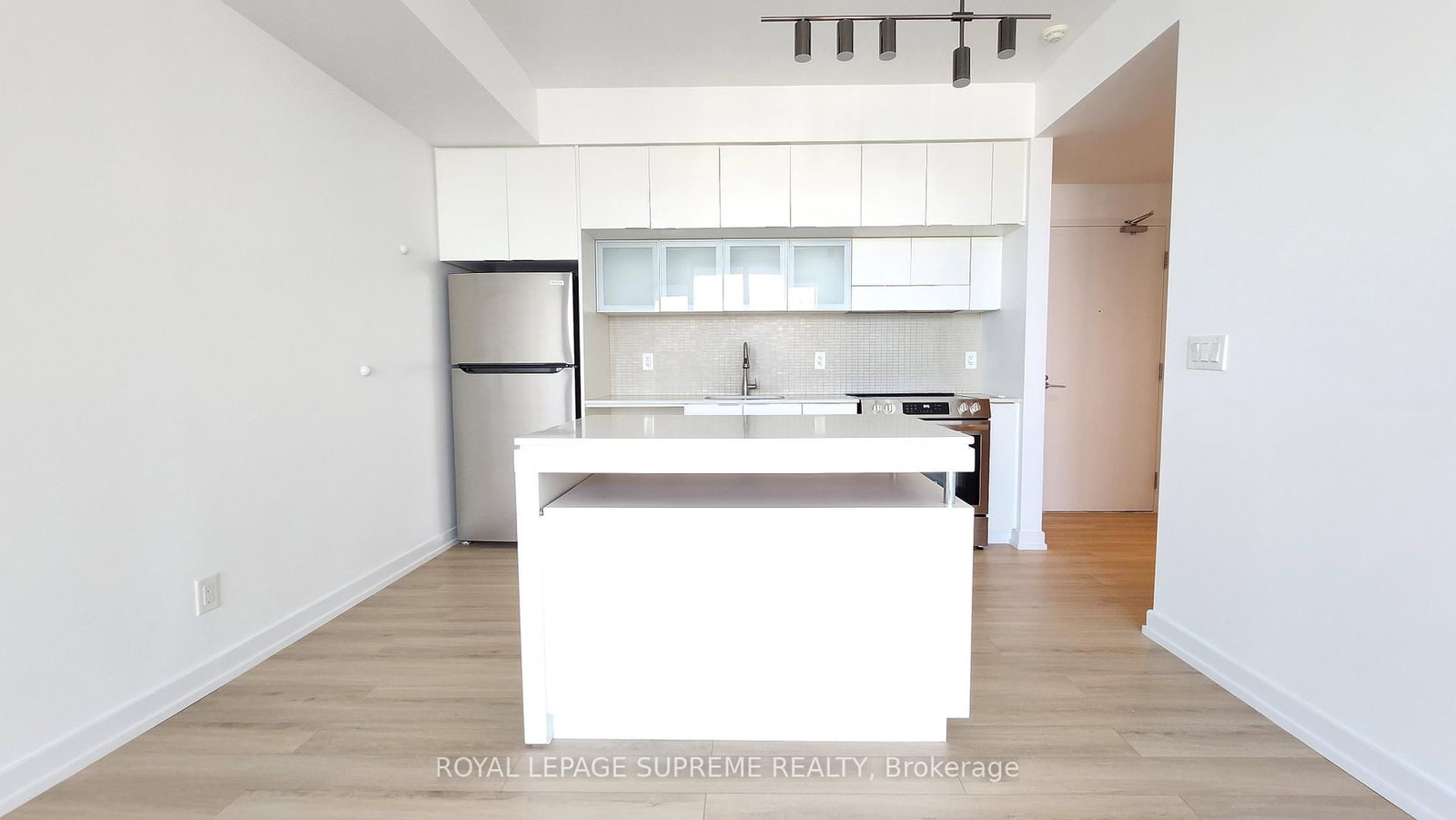 110 Charles Street E, Unit 3109 - Photo 4