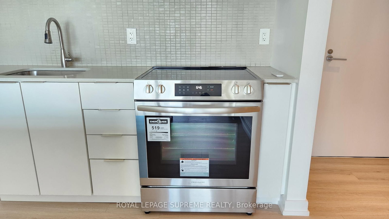 110 Charles Street E, Unit 3109 - Photo 6