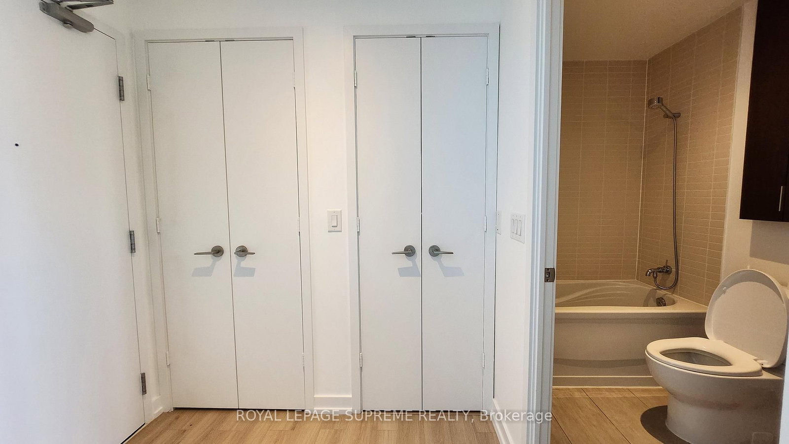 110 Charles Street E, Unit 3109 - Photo 9