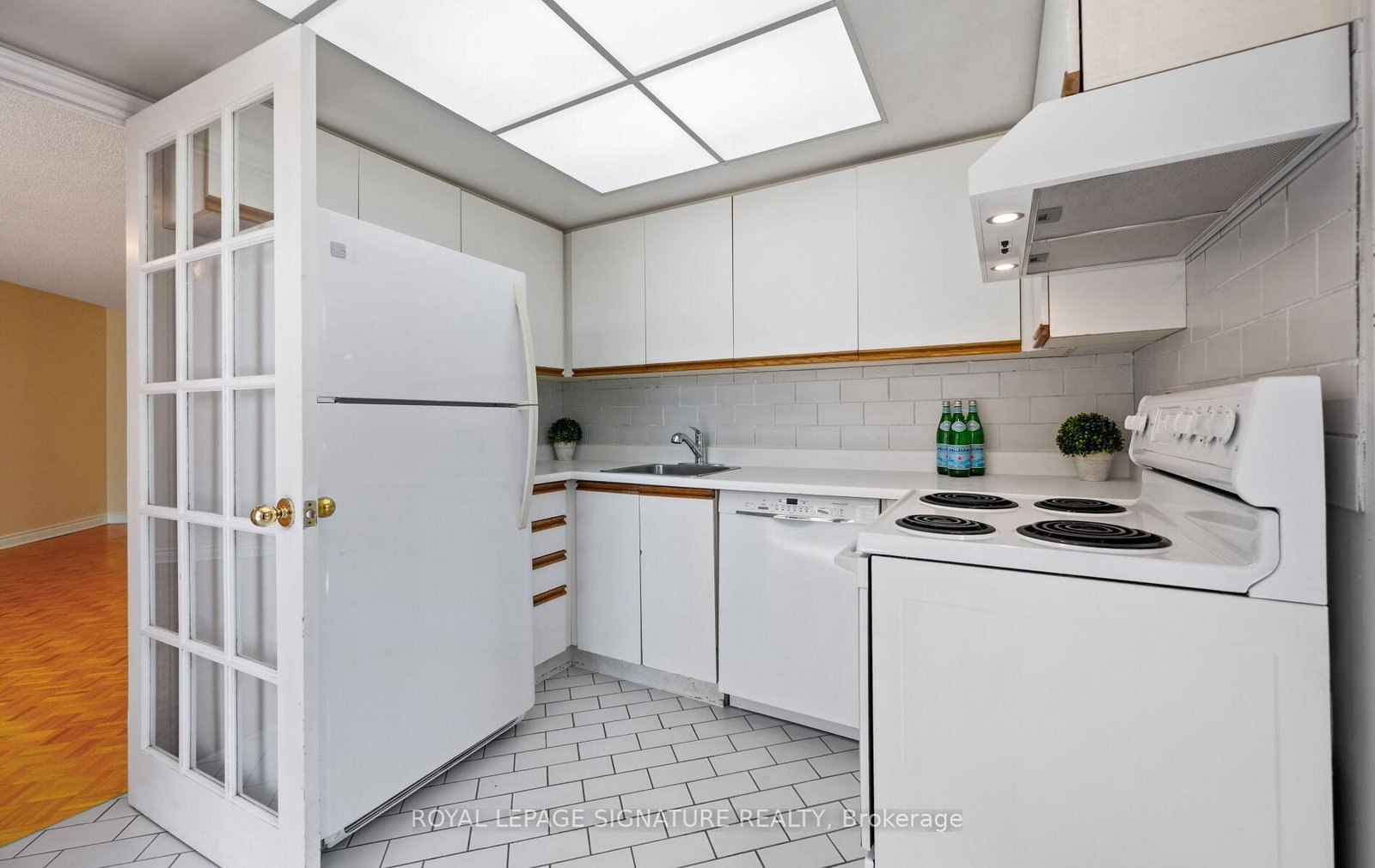 1210 Don Mills Road, Unit 423 - Photo 20