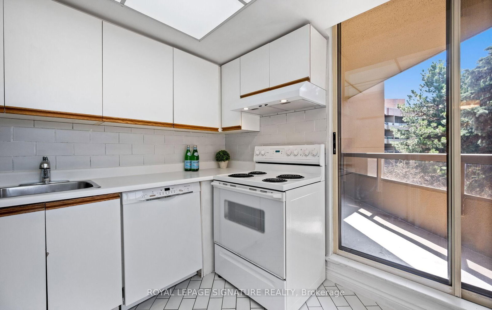 1210 Don Mills Road, Unit 423 - Photo 22