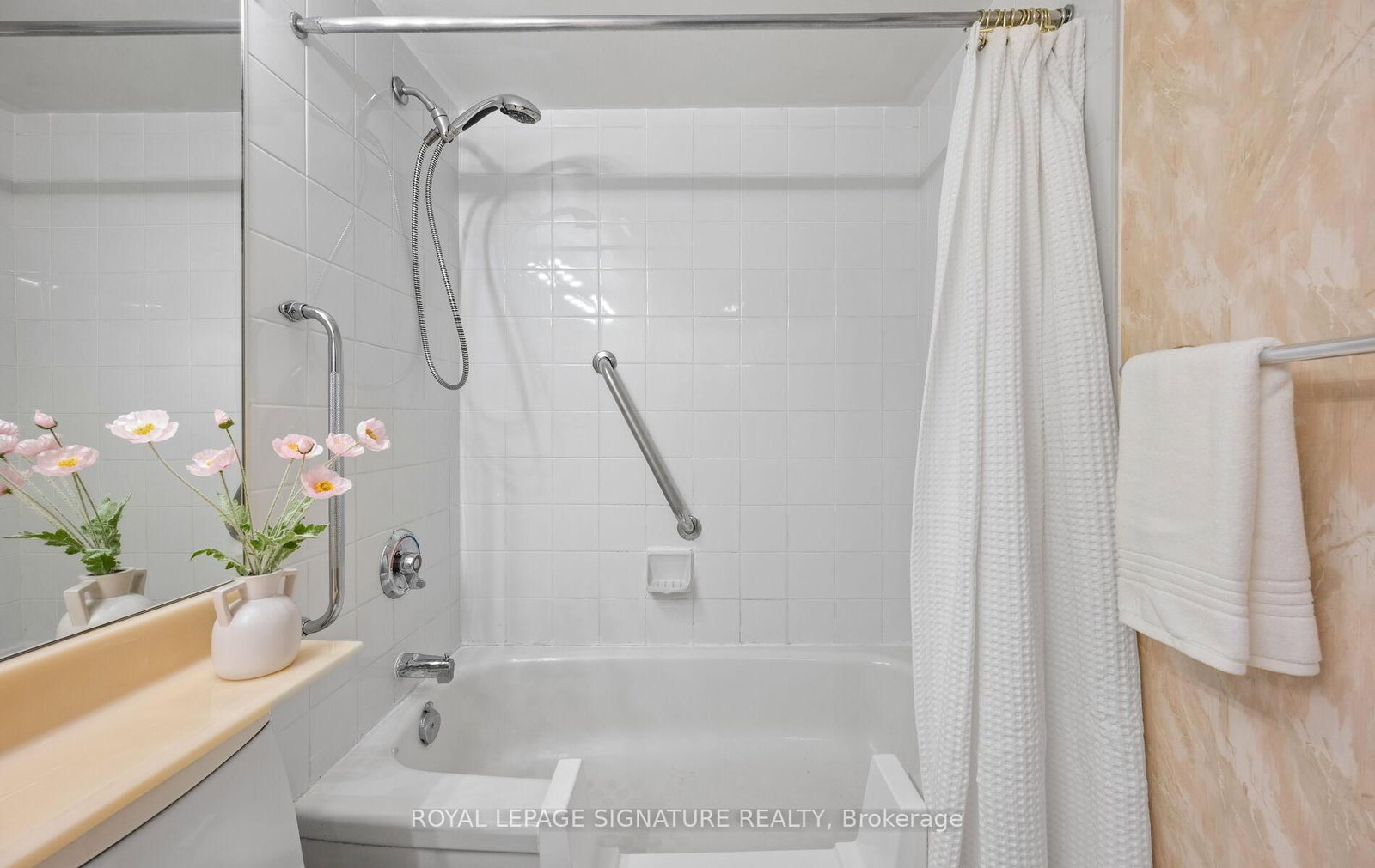 1210 Don Mills Road, Unit 423 - Photo 28