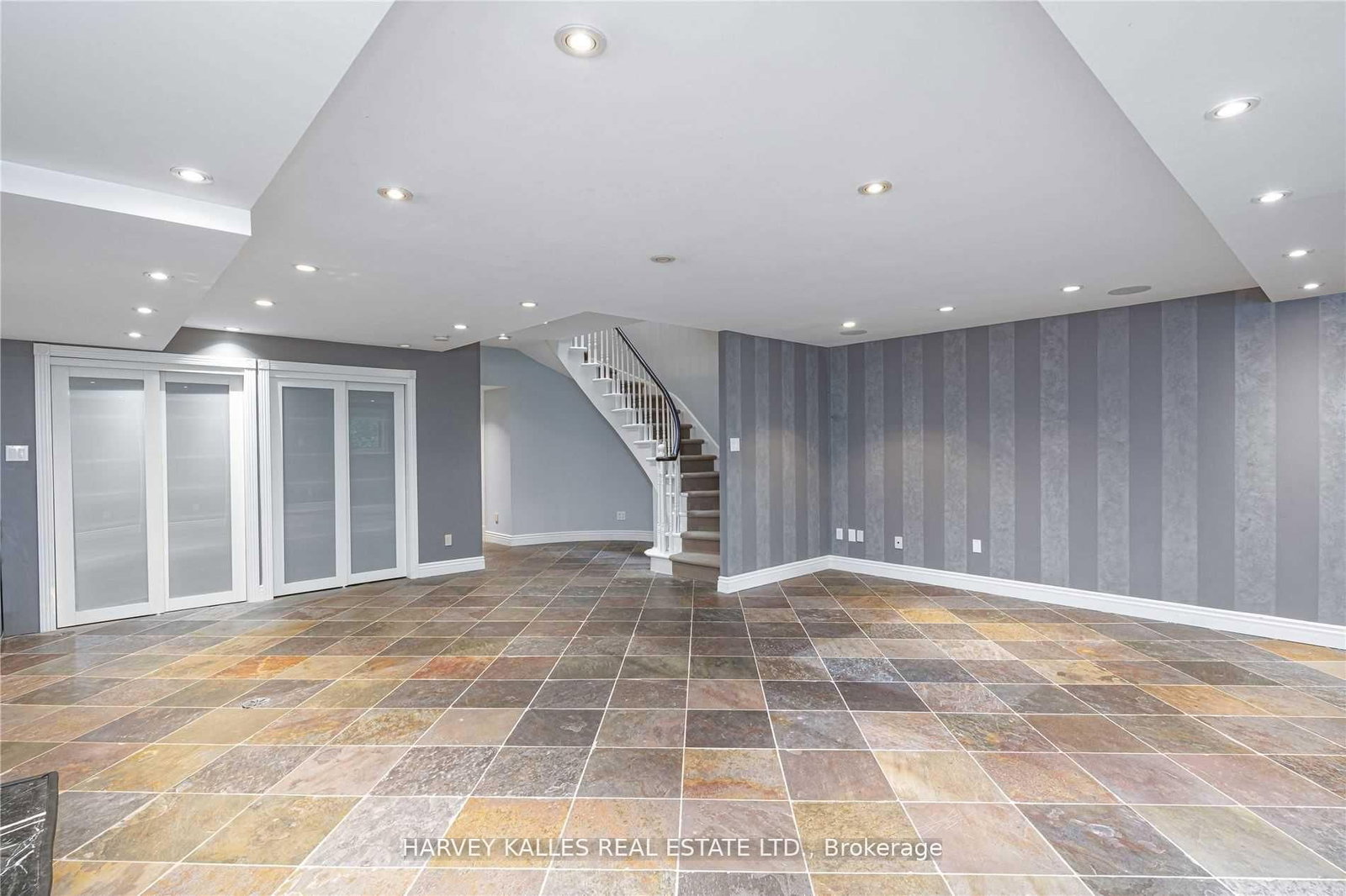 22 Lower Village Gate - Photo 27