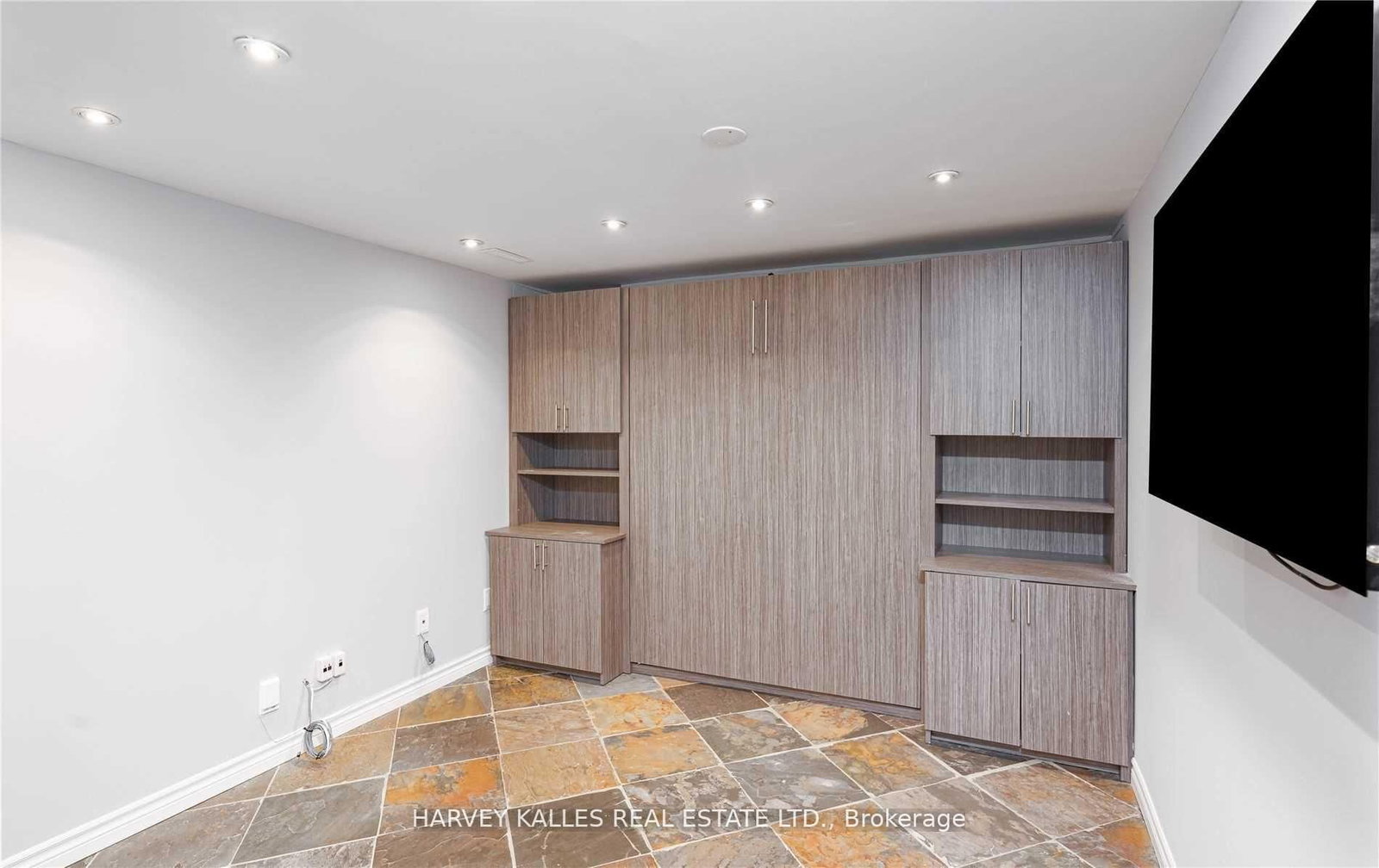 22 Lower Village Gate - Photo 34