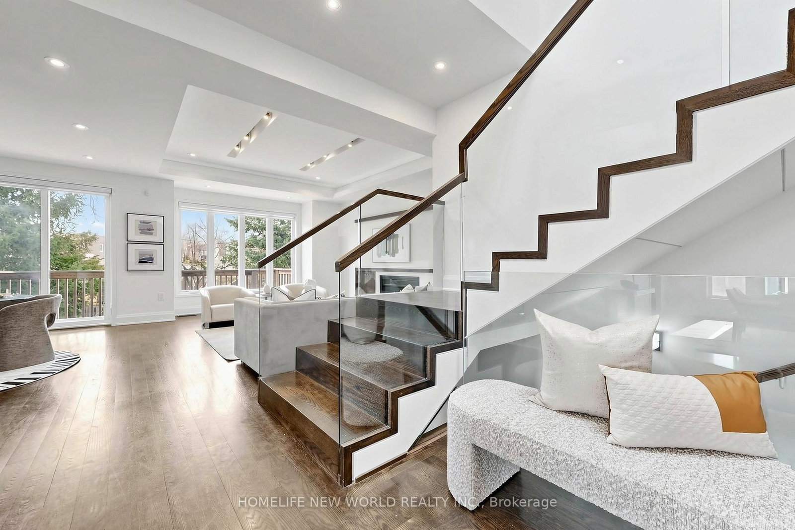 220 Roe Avenue - Photo 12