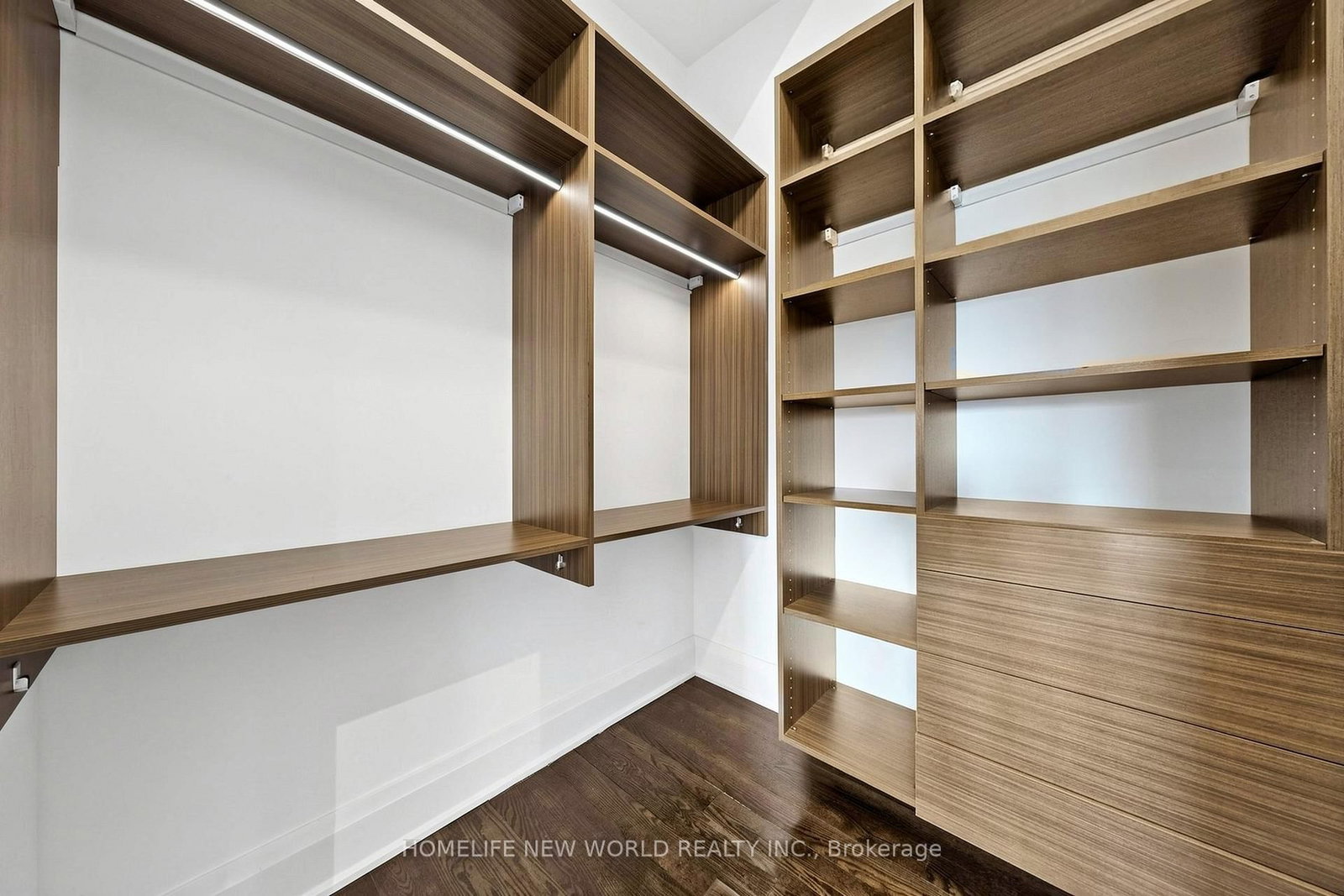 220 Roe Avenue - Photo 15