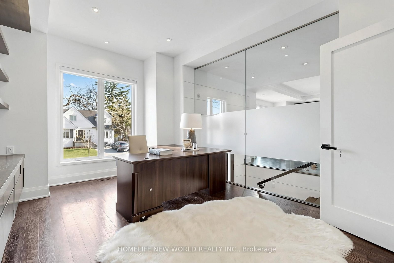 220 Roe Avenue - Photo 9