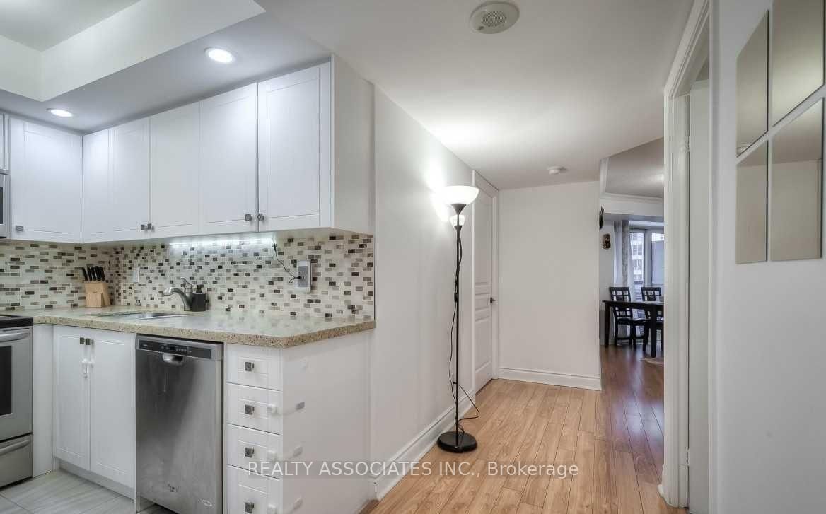 15 Northtown Way, Unit 629 - Photo 15