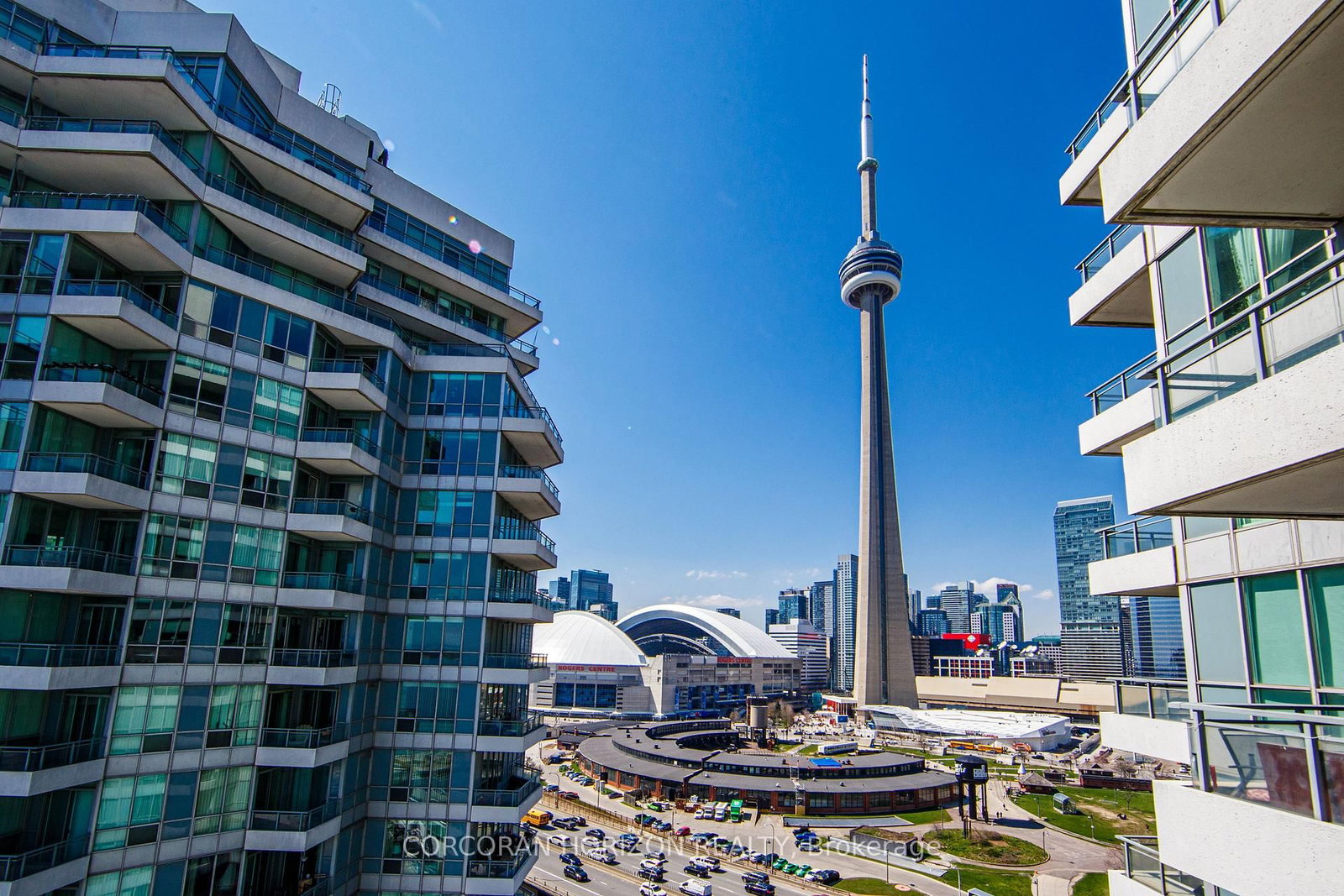 228 Queens Quay W, Unit 2009 - Photo 18