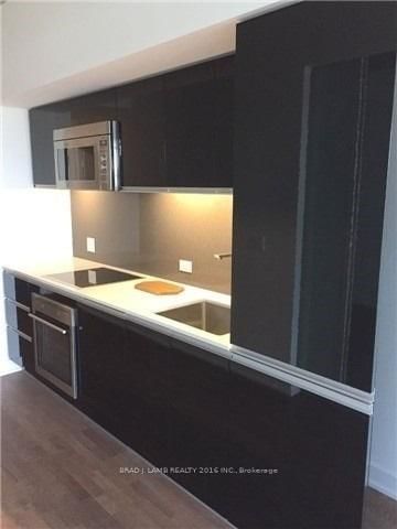 20 Minowan Miikan Lane, Unit 513