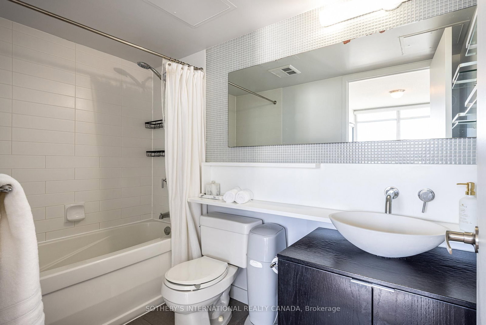 15 Fort York Boulevard, Unit 4308 - Photo 17