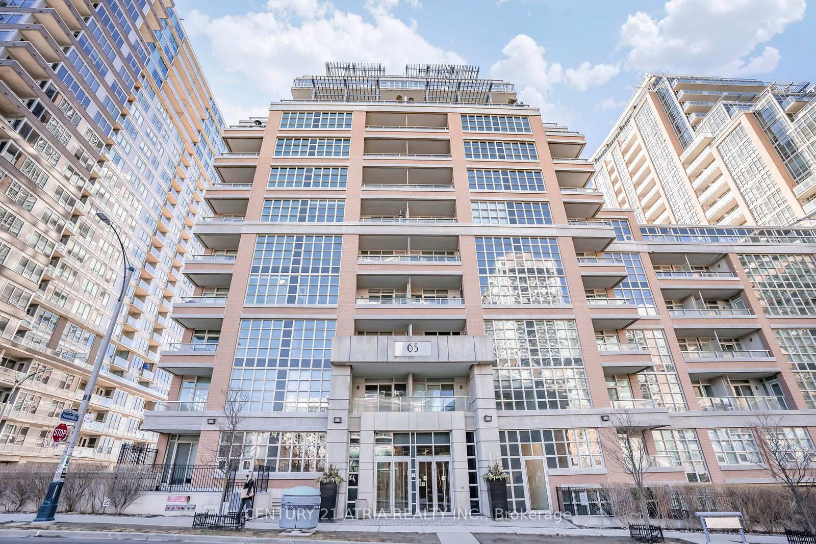 65 East Liberty Street, Unit 1102