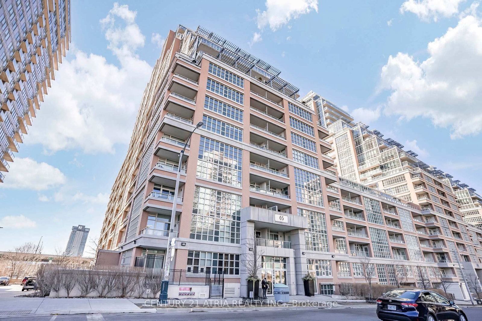 65 East Liberty Street, Unit 1102 - Photo 3