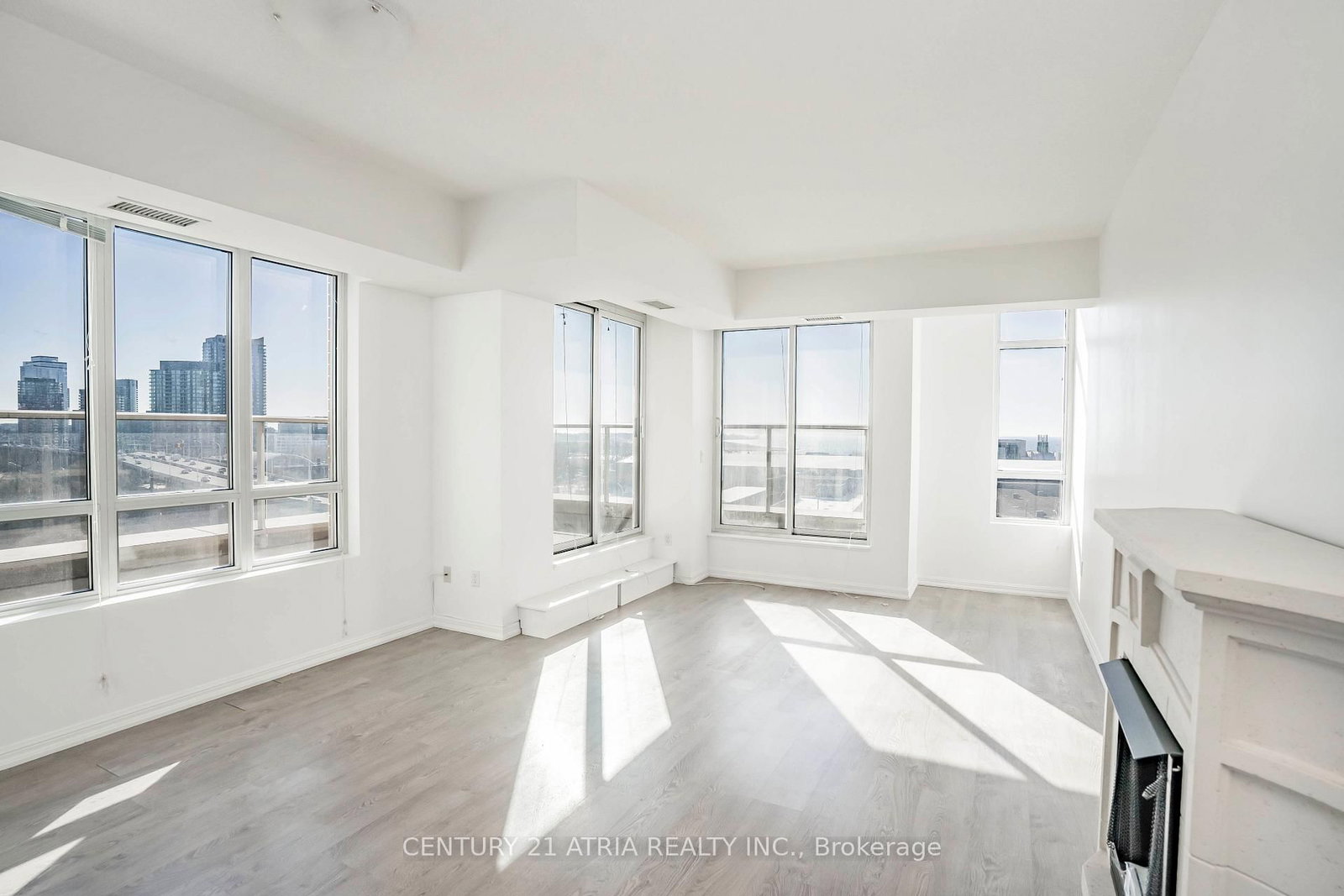 65 East Liberty Street, Unit 1102 - Photo 5