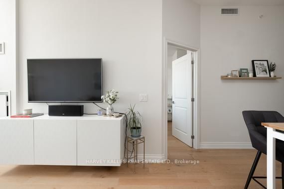 23 Glebe Road W, Unit 709 - Photo 9