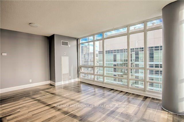 397 Front Street W, Unit 3210 - Photo 4