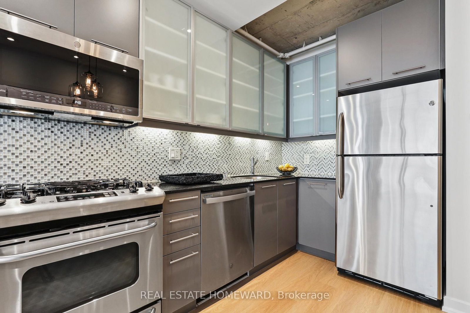 533 W Richmond Street W, Unit # 704 - Photo 14