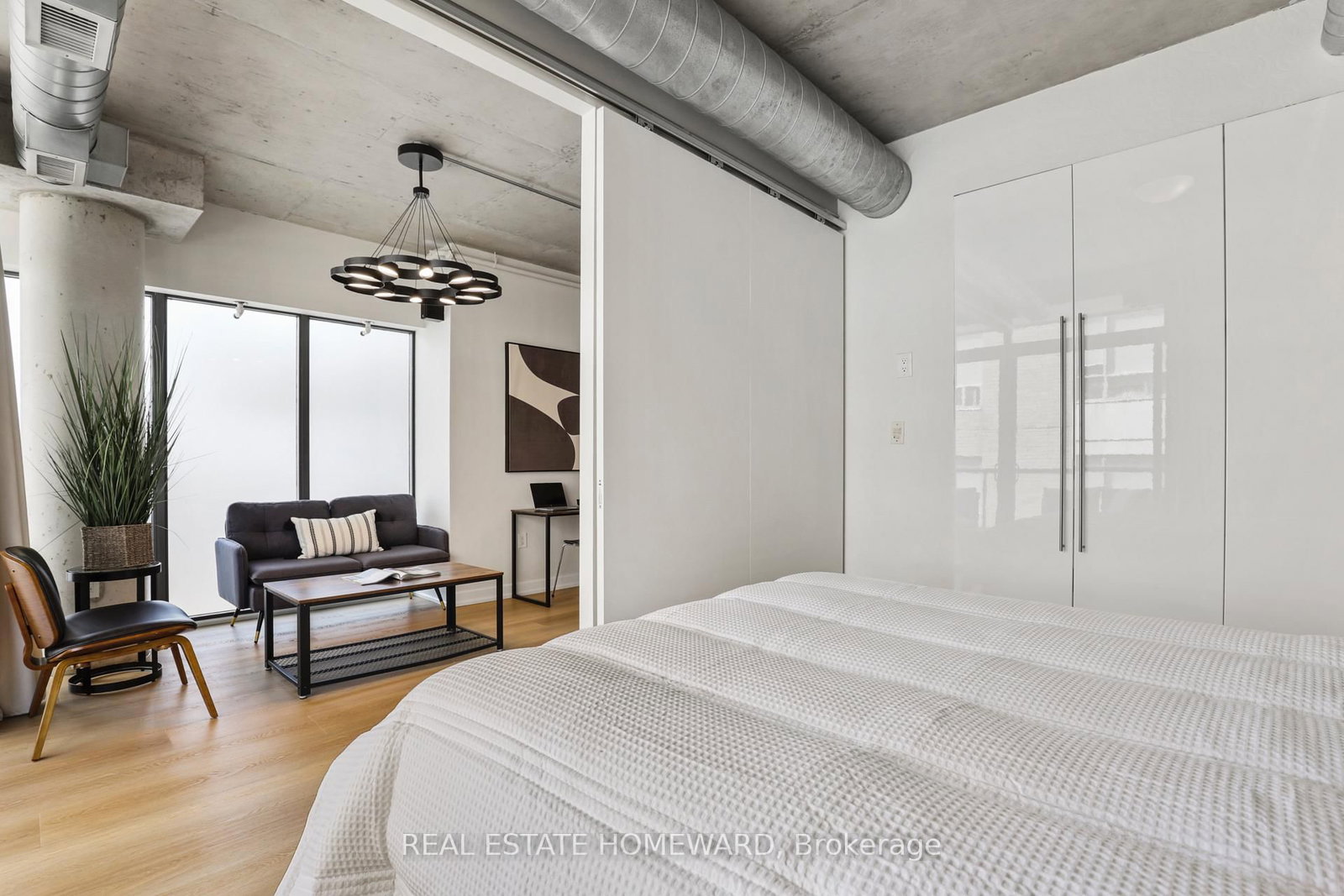 533 W Richmond Street W, Unit # 704 - Photo 19