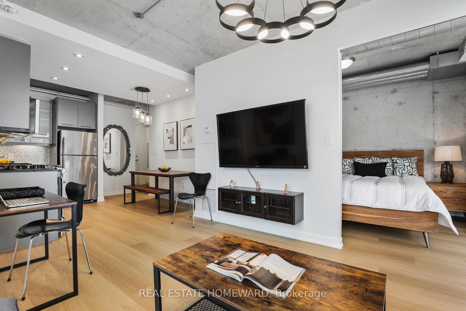 533 W Richmond Street W, Unit # 704 - Photo 21