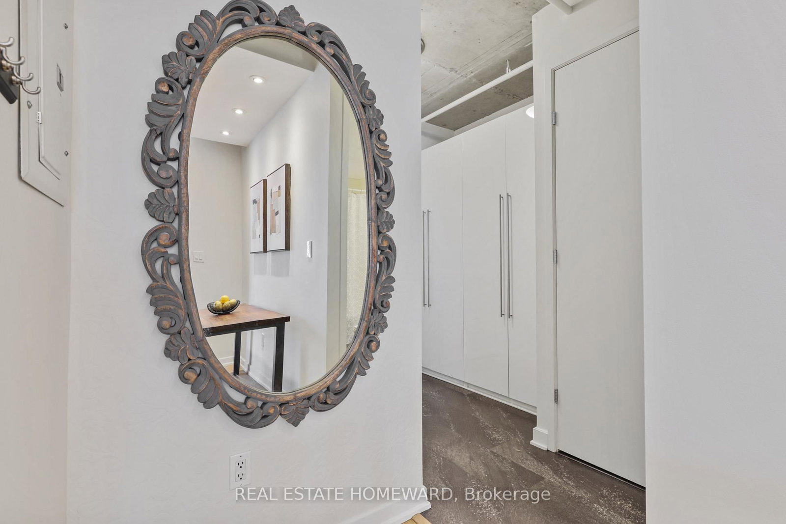 533 W Richmond Street W, Unit # 704 - Photo 7