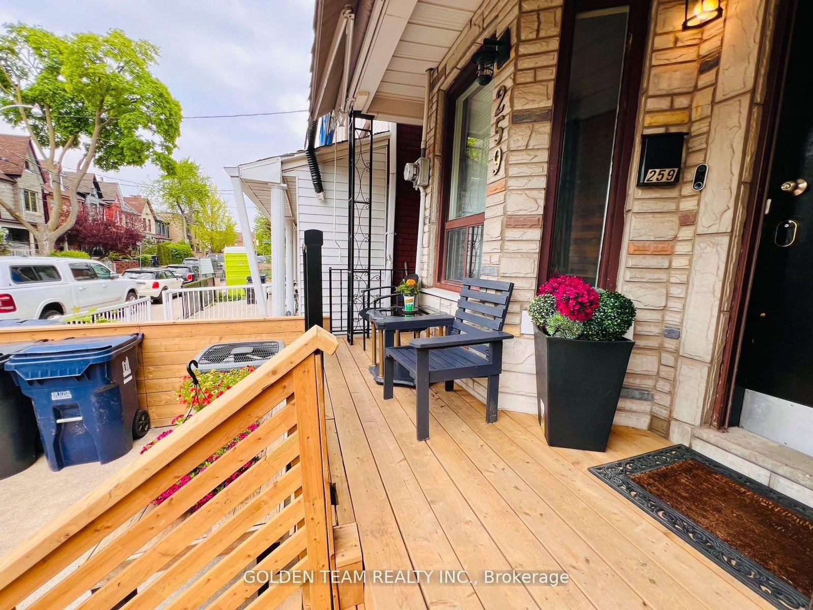 259 Claremont Street - Photo 7