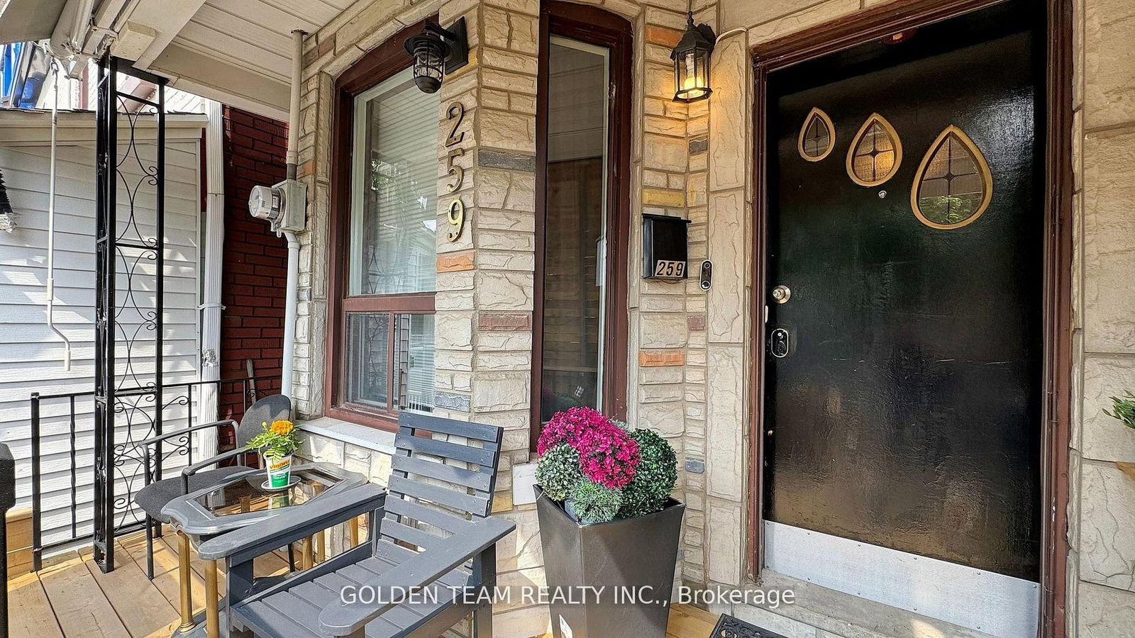 259 Claremont Street - Photo 8