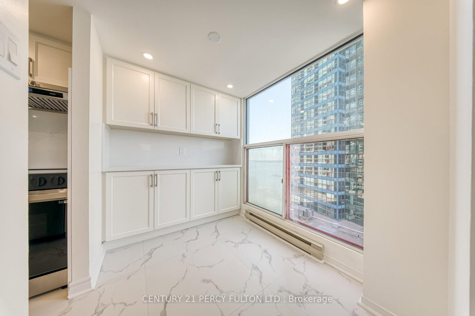 77 Harbour Square, Unit 1508 - Photo 15