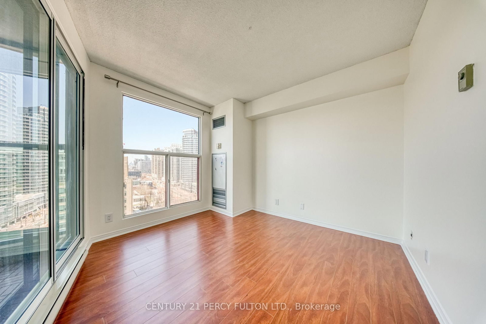 77 Harbour Square, Unit 1508 - Photo 17
