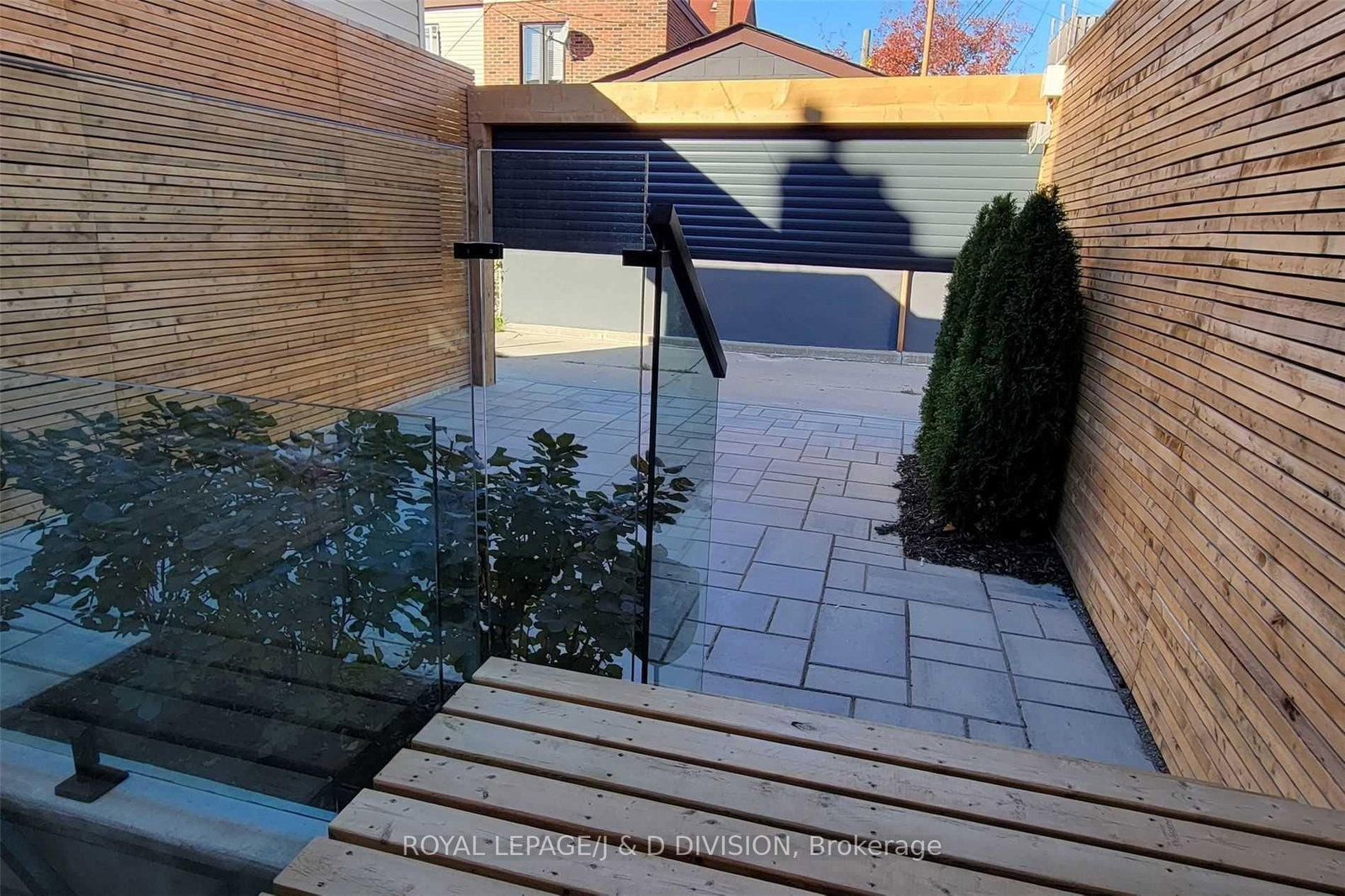 26 Henderson Avenue, Unit Lower - Photo 10