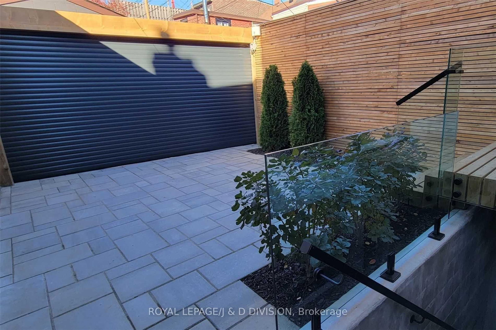 26 Henderson Avenue, Unit Lower - Photo 11