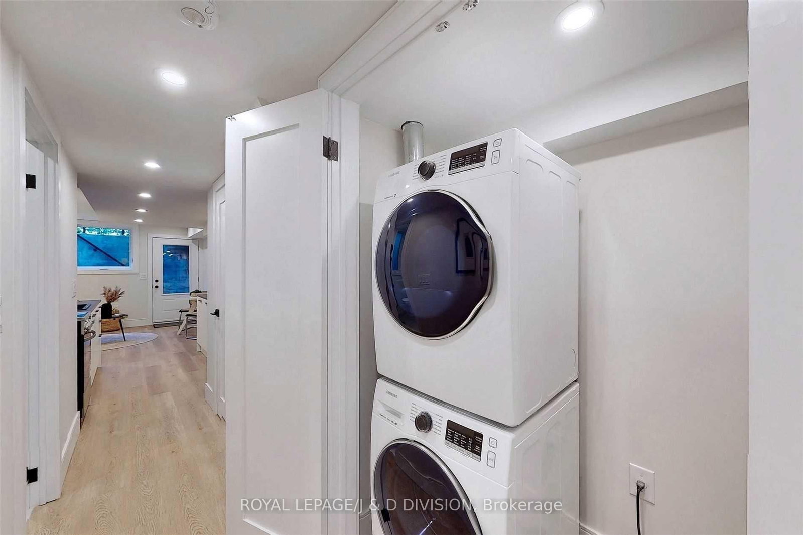 26 Henderson Avenue, Unit Lower - Photo 8