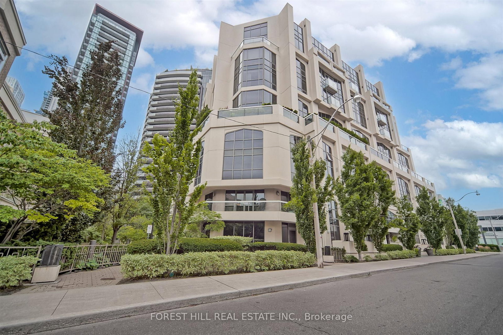 3 McAlpine Street, Unit 501 - Photo 2