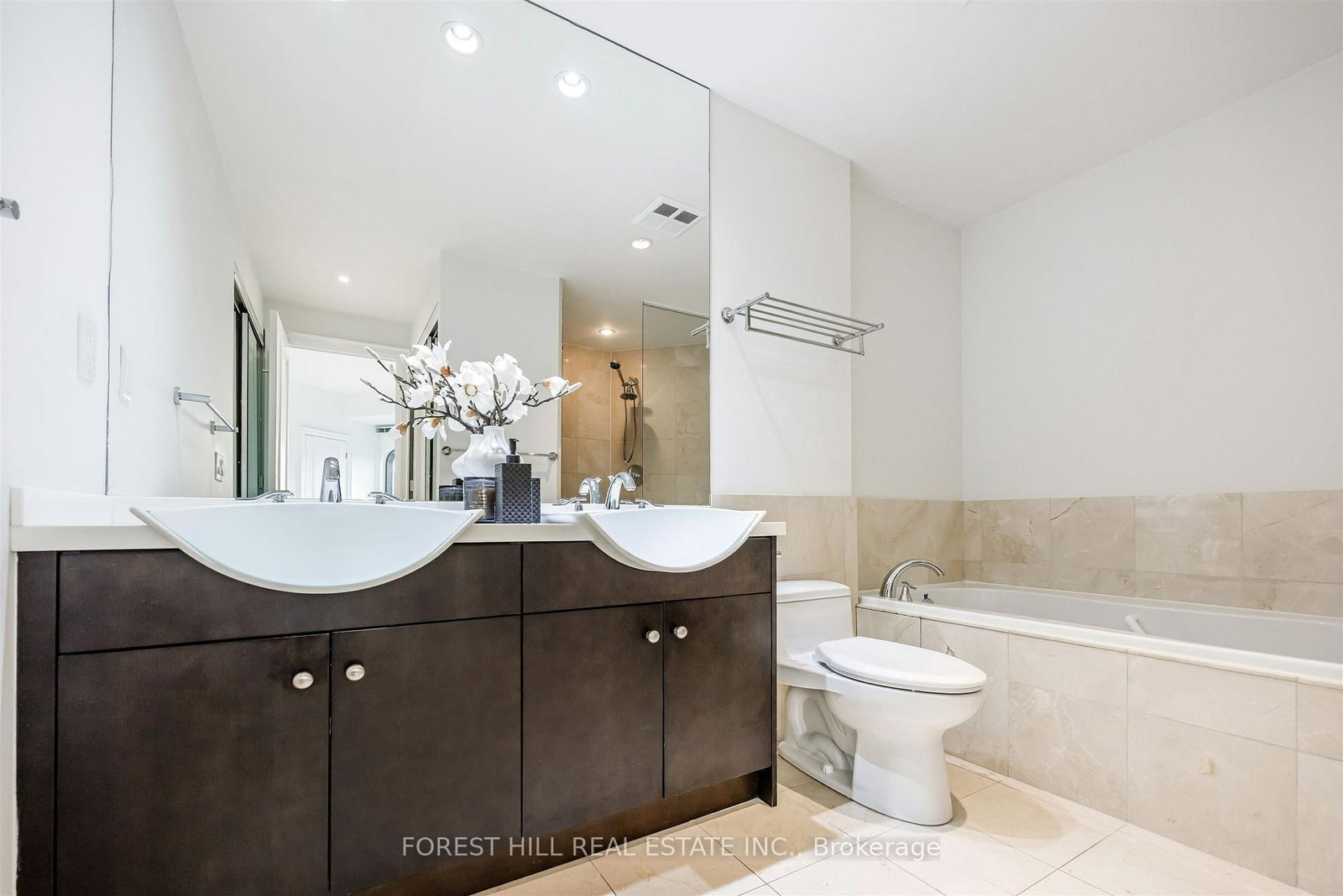 3 McAlpine Street, Unit 501 - Photo 26