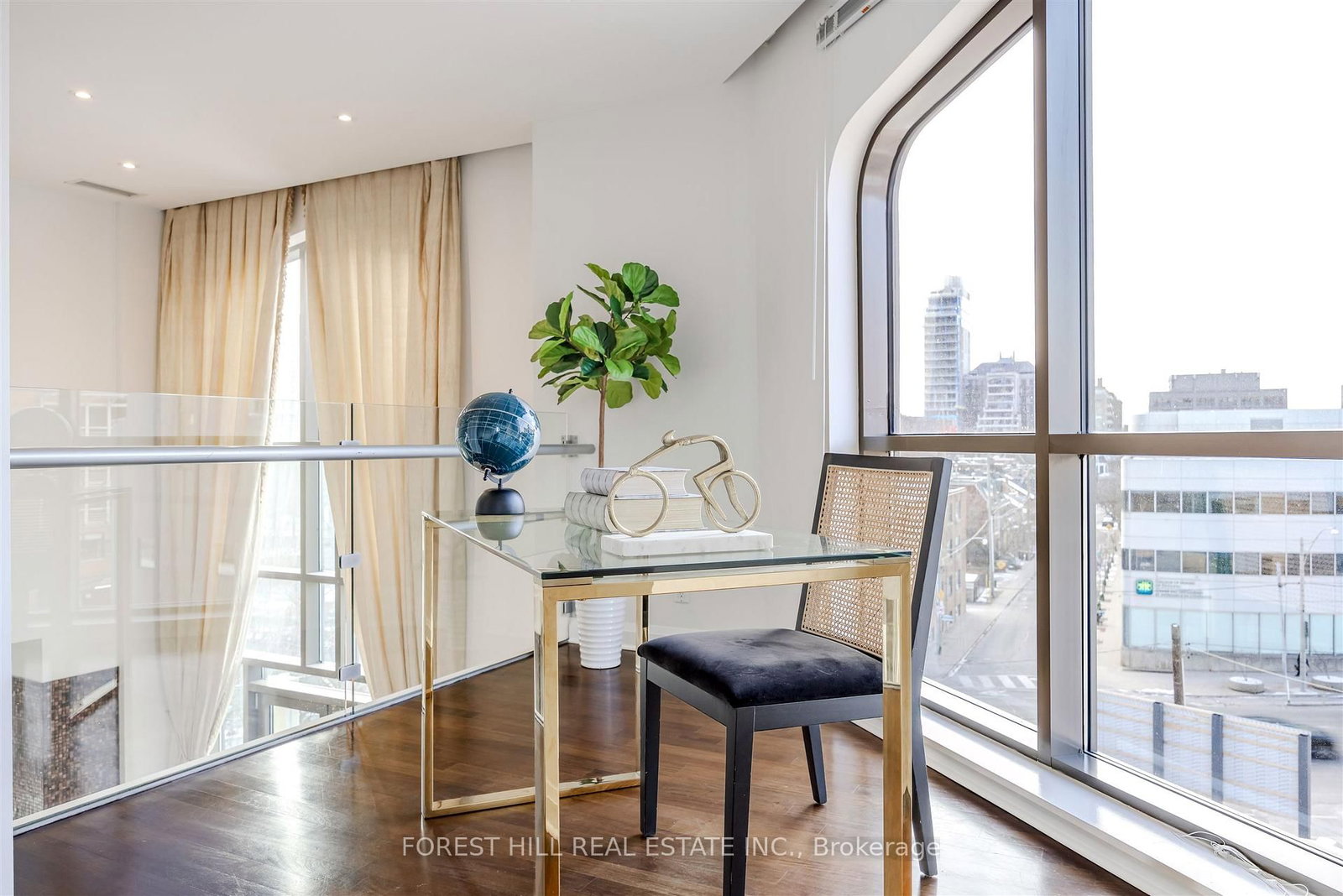 3 McAlpine Street, Unit 501 - Photo 9