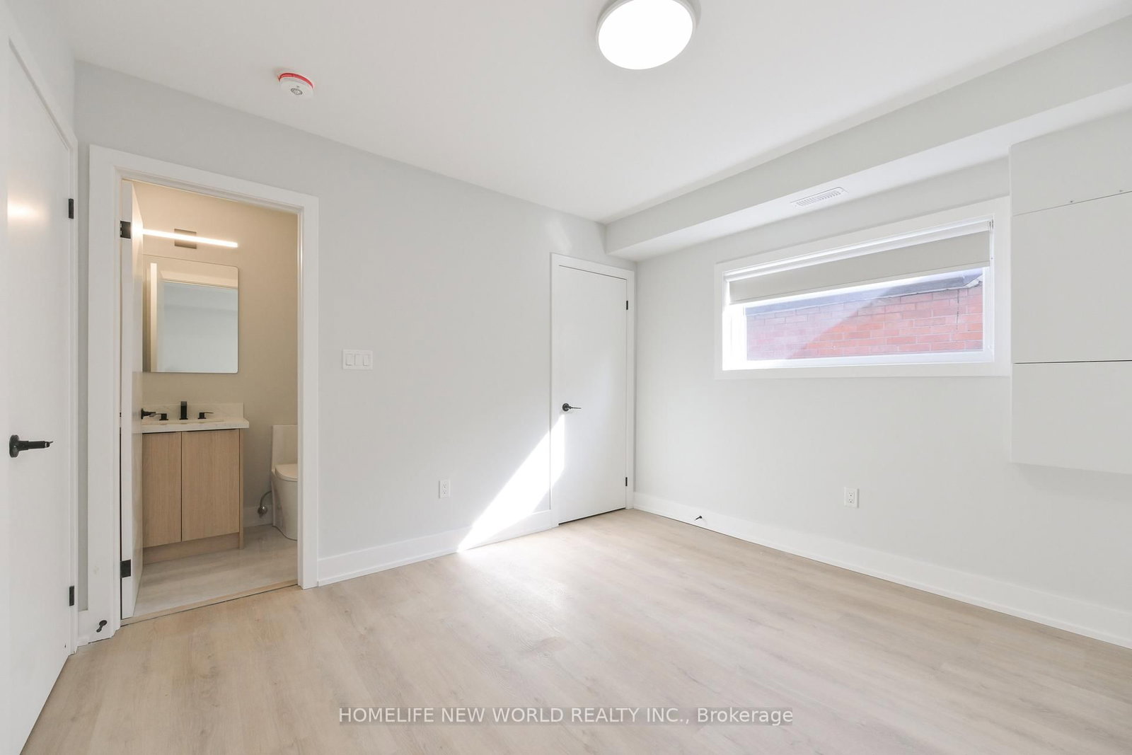 997 Dufferin Street, Unit Upper - Photo 10