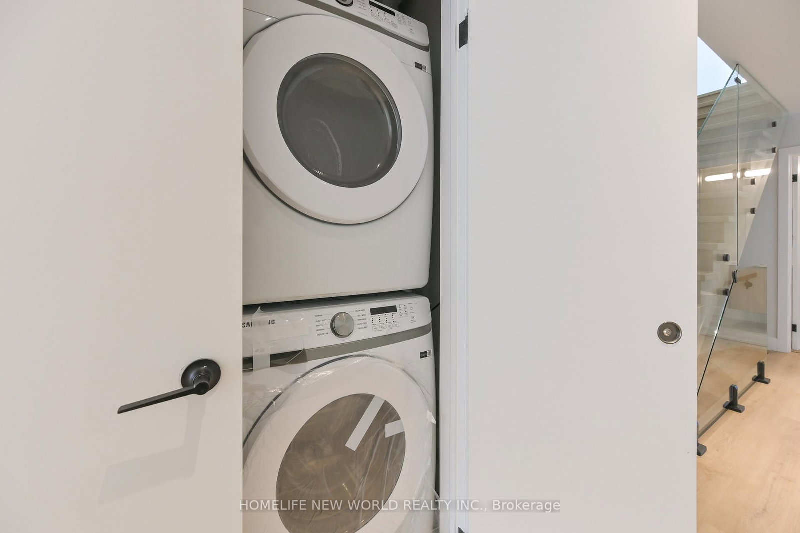 997 Dufferin Street, Unit Upper - Photo 16