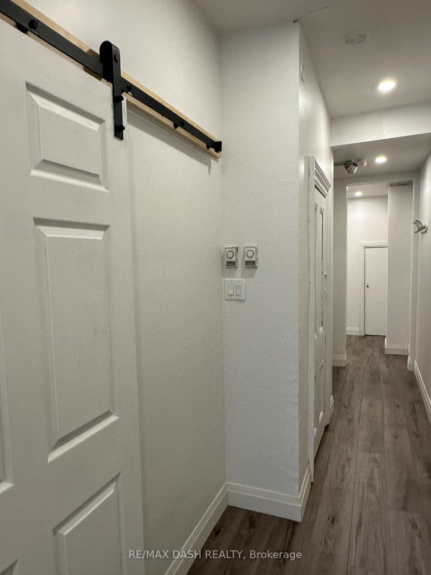 565 Yonge Street, Unit 4FL - Photo 20