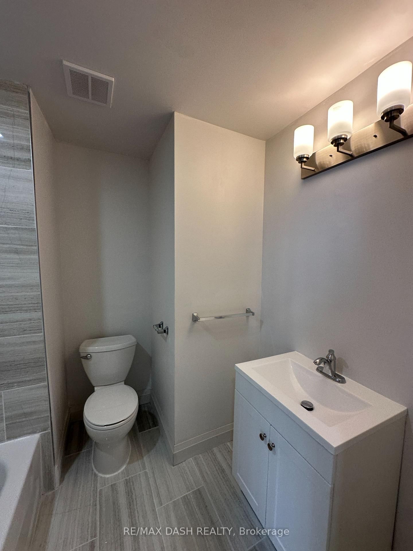 565 Yonge Street, Unit 4FL - Photo 22