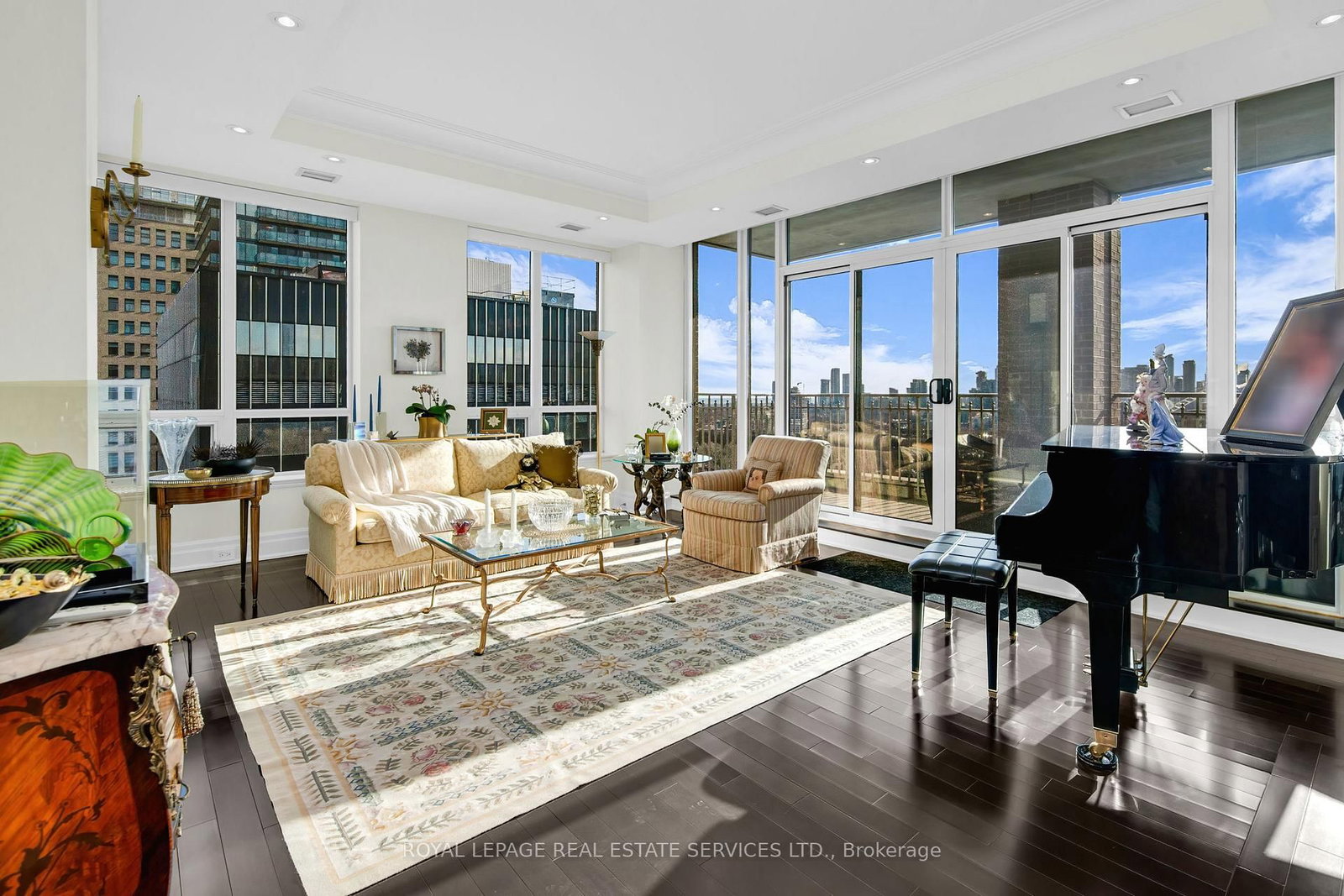 155 St Clair Avenue W, Unit 1701 - Photo 16