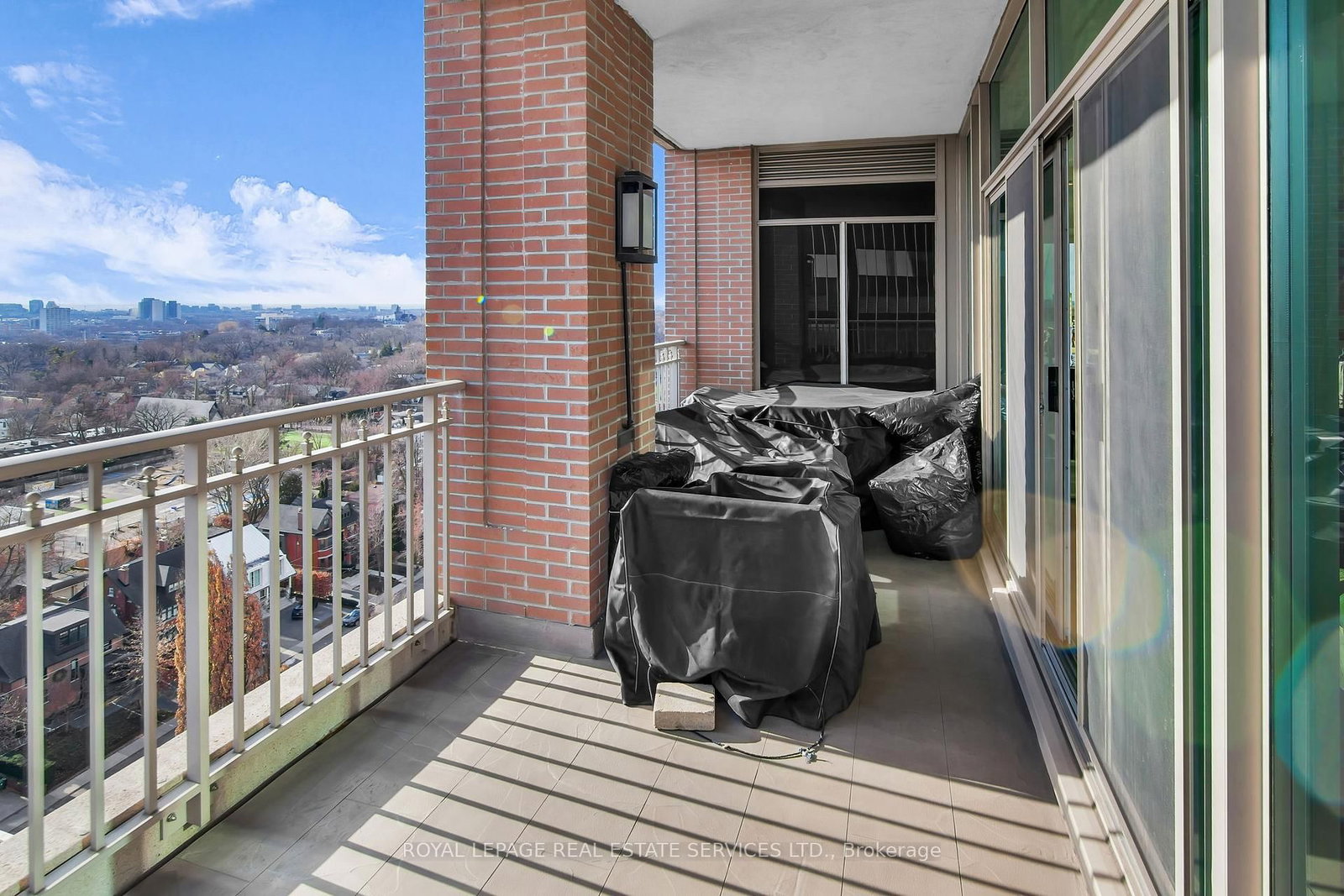 155 St Clair Avenue W, Unit 1701 - Photo 18